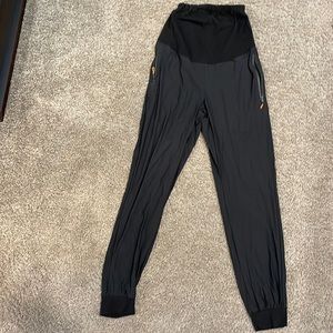 Maternity joggers